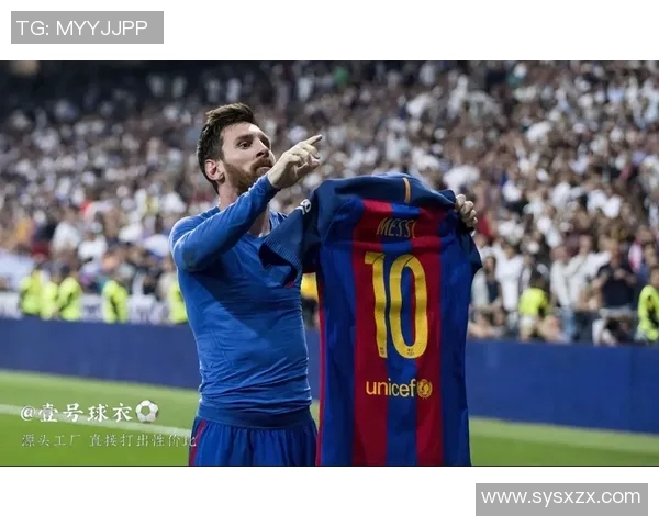 足球明星风采尽显的独特衣架子图片展示与解析